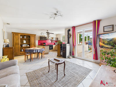 Maison - 87 m² - 4 pièces