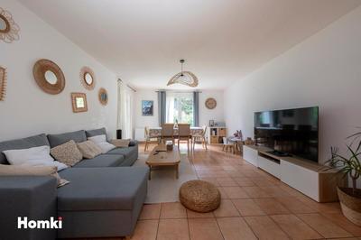 Appartement - 84 m² - 4 pièces