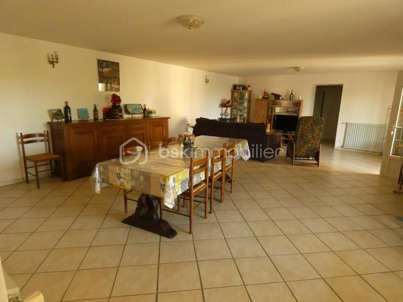 Maison ancienne - 201 m² - 6 pièces