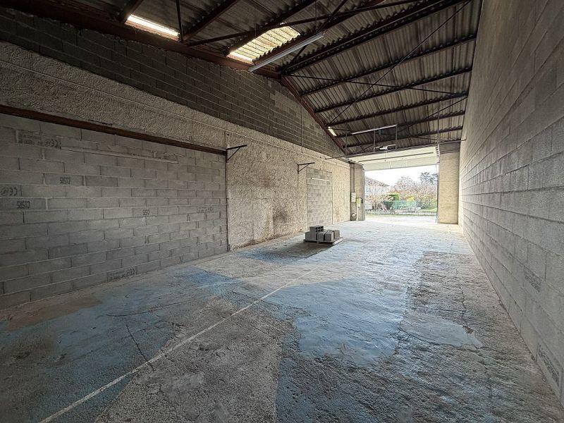 Local commercial - 90 m² - 1 pièce