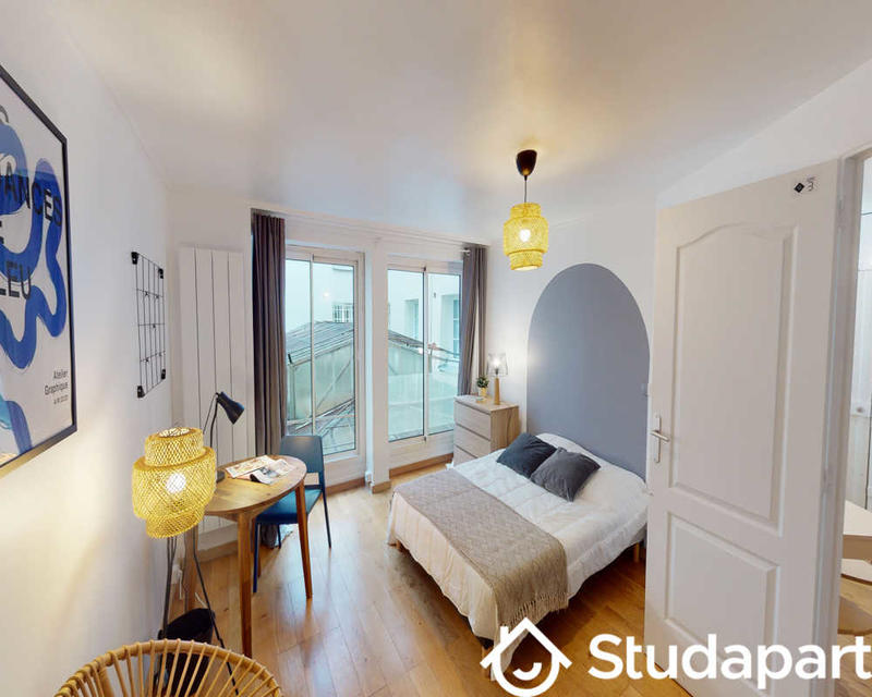 Chambre - 70 m² - 1 pièce