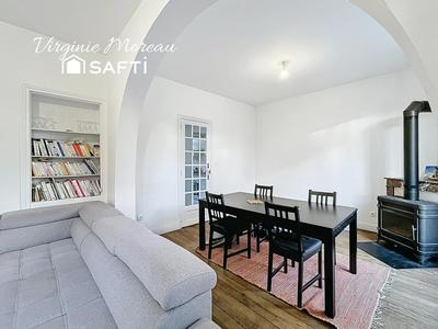 Maison - 84 m² - 5 pièces