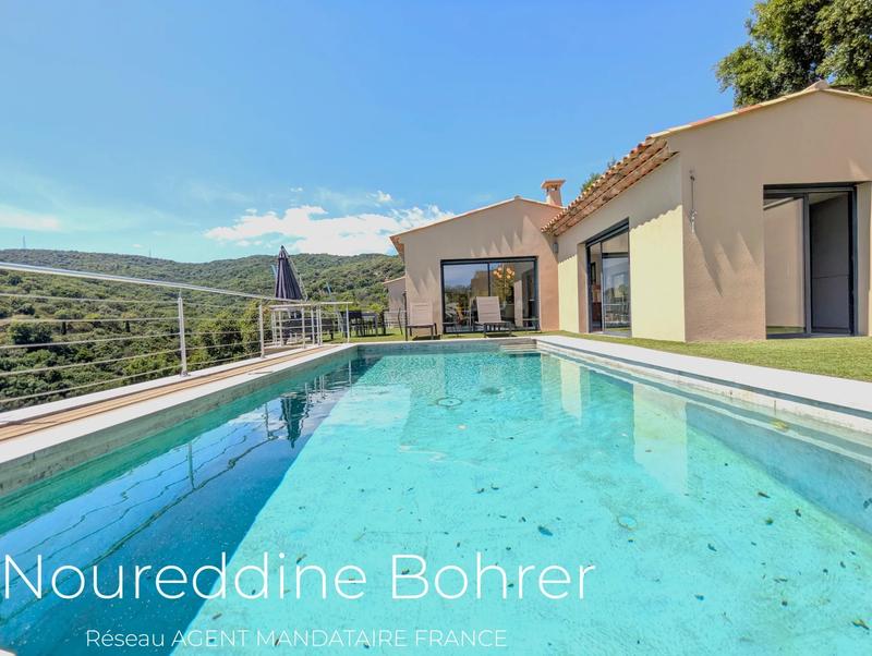 Villa - 260 m² - 7 pièces