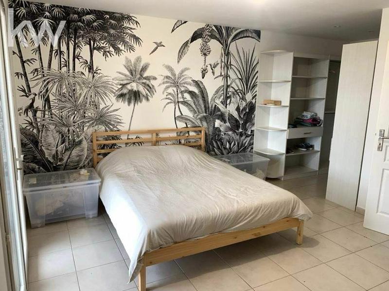 Maison - 201 m² - 7 pièces