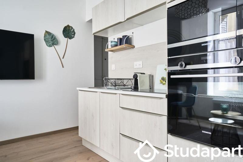 Chambre - 13 m² - 1 pièce