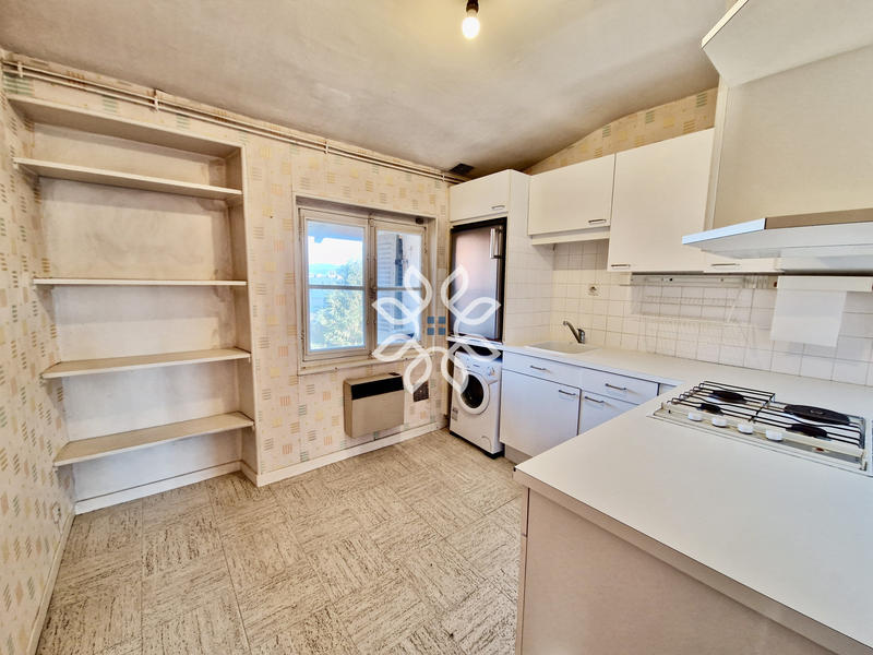 Appartement - 65 m² - 4 pièces