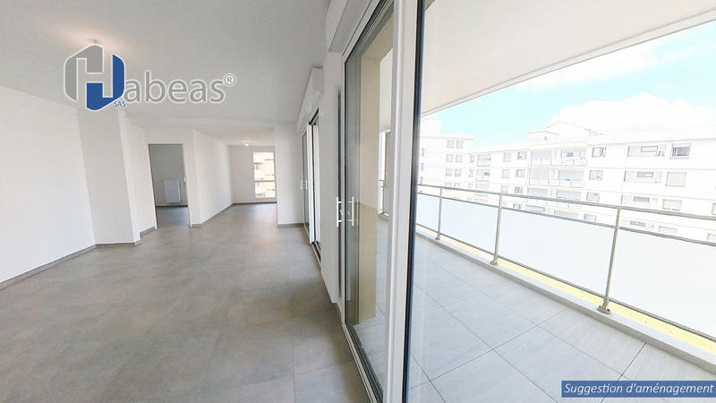 Appartement - 94 m² - 4 pièces