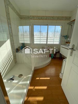 Maison - 185 m² - 6 pièces