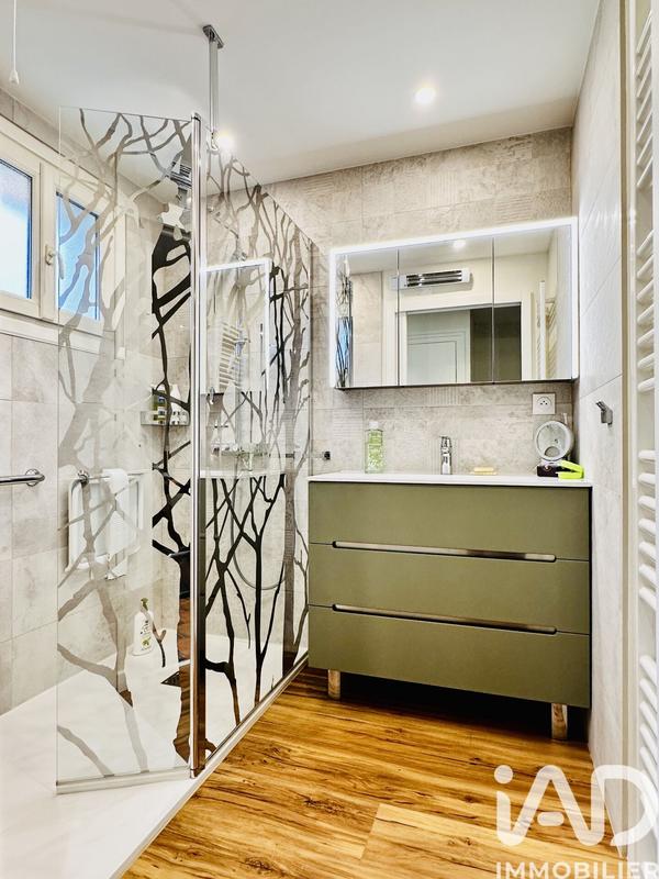 Maison - 111 m² - 5 pièces