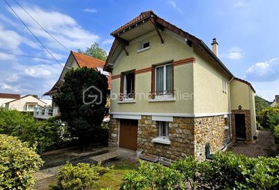 Pavillon - 110 m² - 5 pièces