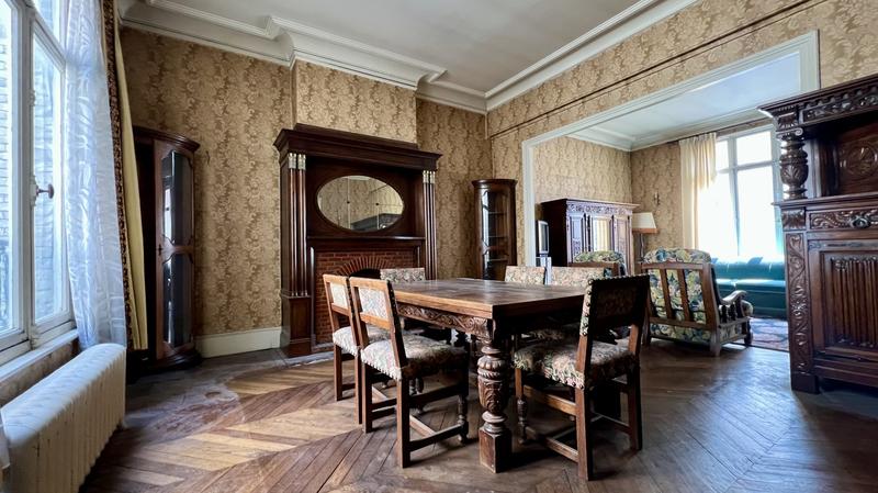 Appartement - 131 m² - 6 pièces