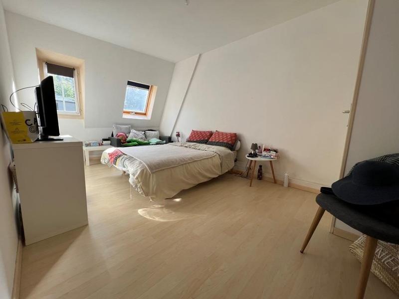 Maison - 467 m² - 15 pièces