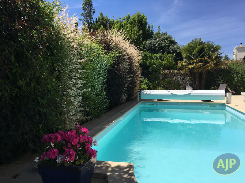 Maison - 291 m² - 8 pièces