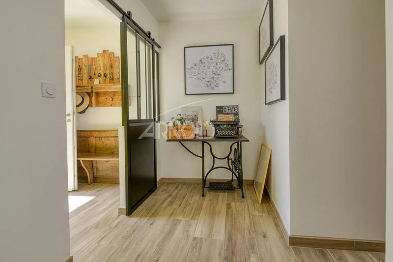 Maison - 140 m² - 5 pièces