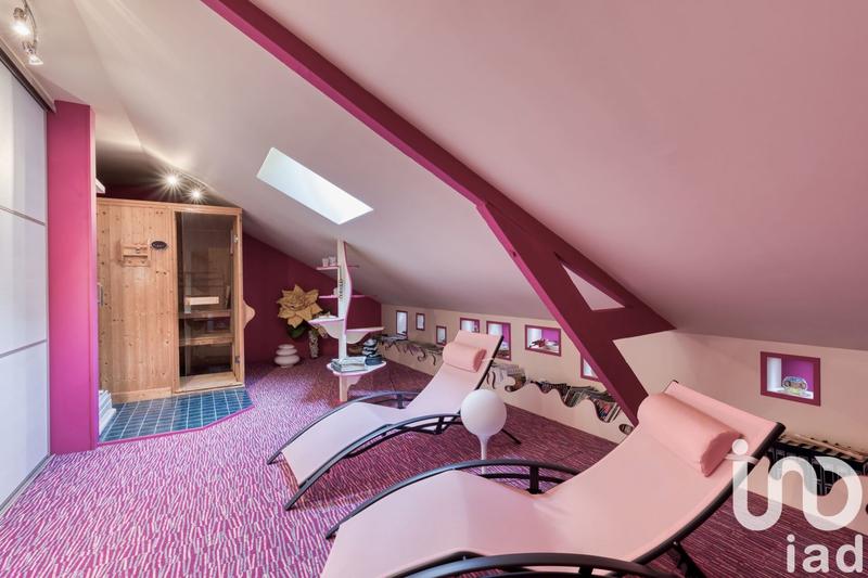 Maison - 315 m² - 12 pièces