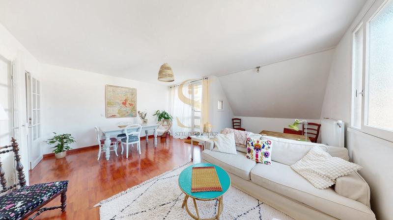 Appartement - 106 m² - 6 pièces