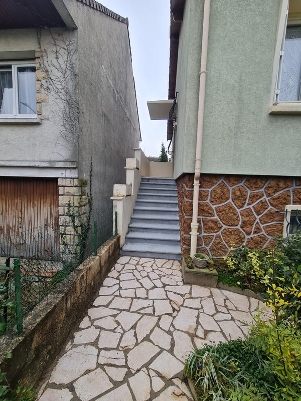 Maison - 100 m² - 5 pièces