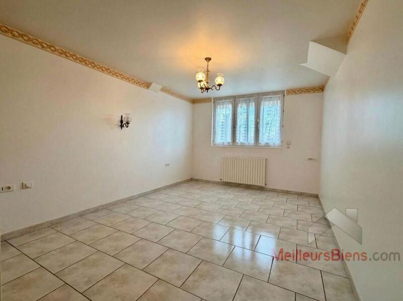 Maison - 236 m² - 9 pièces