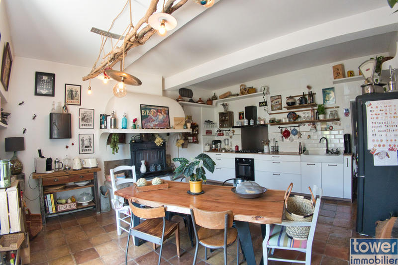 Maison de village - 320 m² - 9 pièces