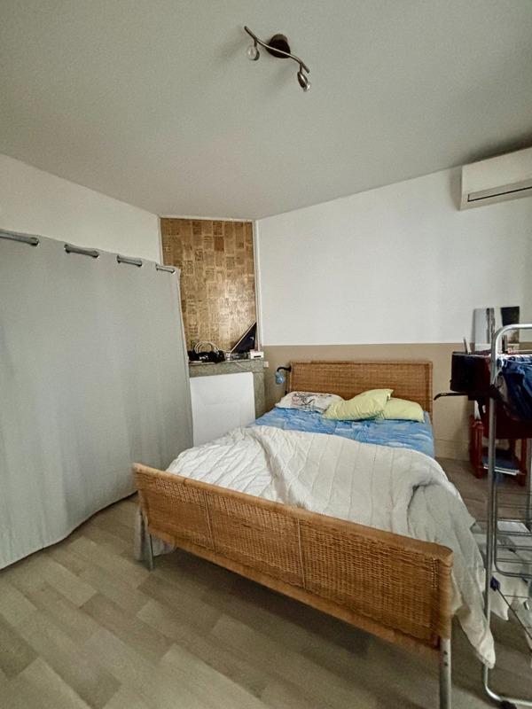 Immeuble - 254 m² - 16 pièces