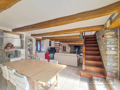 Maison - 103 m² - 5 pièces