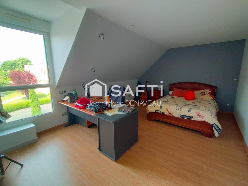 Maison - 448 m² - 9 pièces