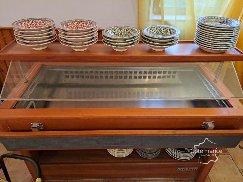 Fonds de commerce - Local commercial - 113 m²