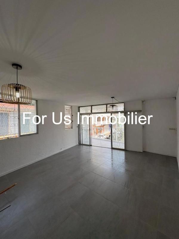 Appartement - 100 m² - 3 pièces