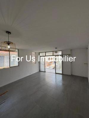 Appartement - 100 m² - 3 pièces