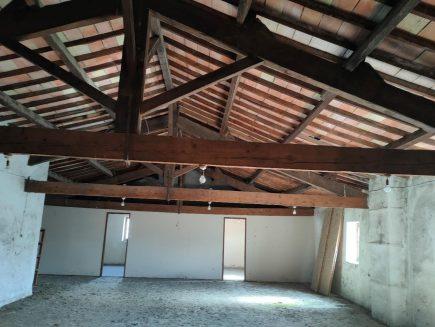 Maison - 300 m² - 4 pièces