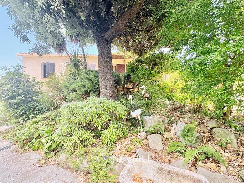 Maison - 170 m² - 6 pièces