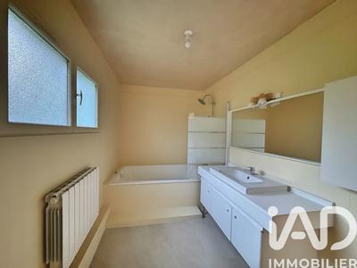 Appartement - 91 m² - 3 pièces