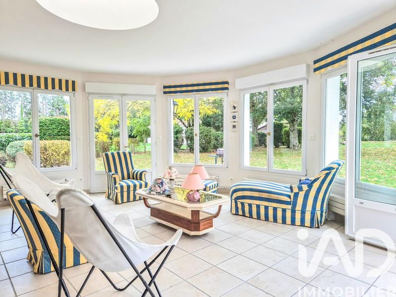 Maison - 200 m² - 7 pièces