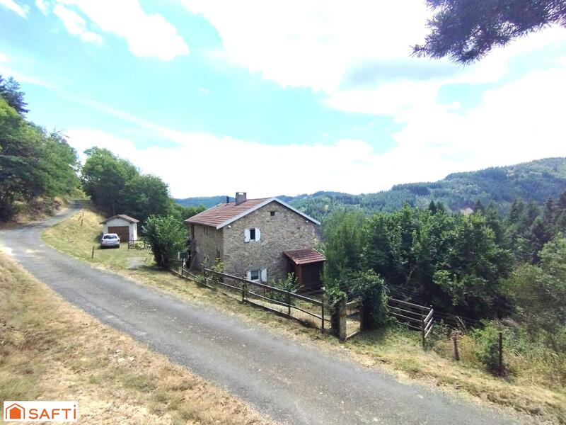 Maison - 228 m² - 6 pièces