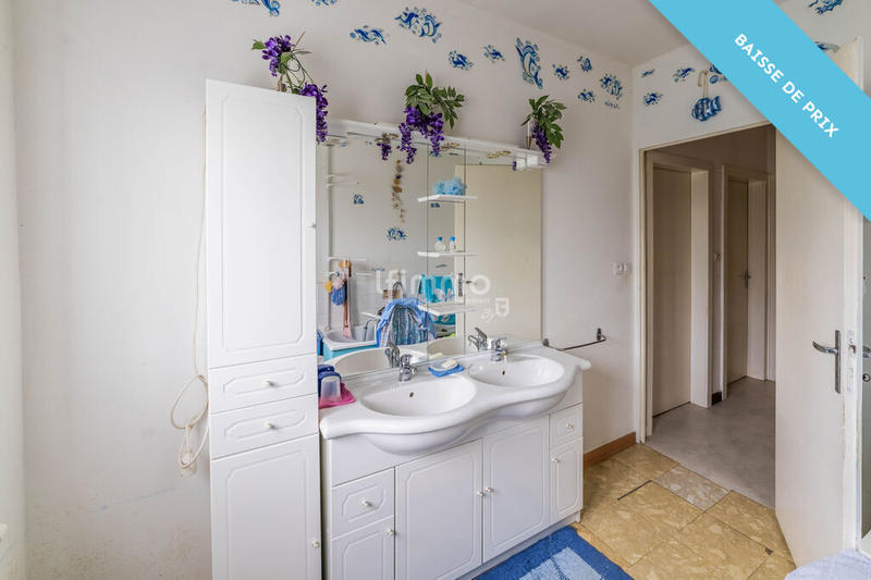 Maison - 180 m² - 7 pièces