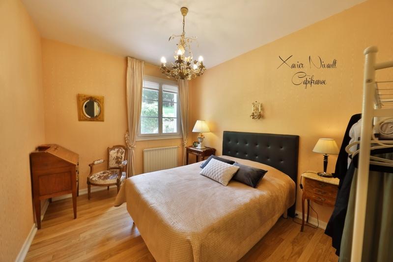 Maison - 238 m² - 6 pièces