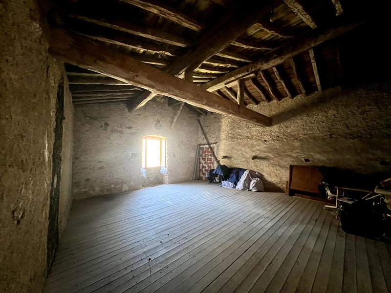 Maison - 145 m² - 14 pièces