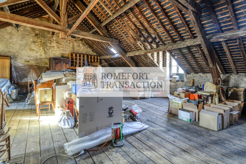 Maison - 214 m² - 10 pièces