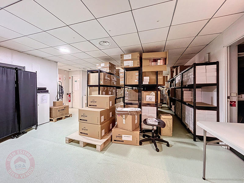 Bureau - 225 m² - 10 pièces