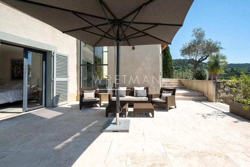Villa - 320 m² - 7 pièces