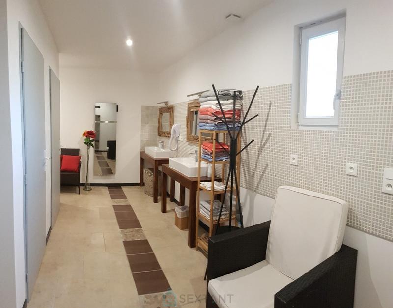 Maison - 313 m² - 11 pièces