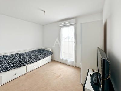 Appartement - 97 m² - 5 pièces