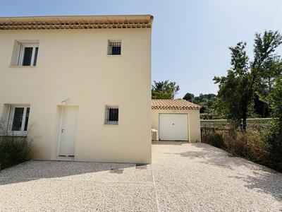 Maison - 83 m² - 4 pièces