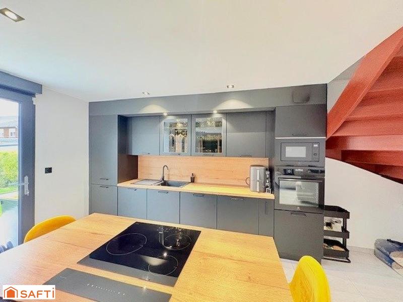 Maison - 96 m² - 5 pièces