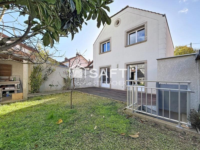 Maison - 93 m² - 5 pièces