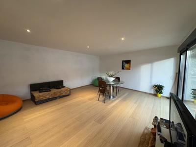 Maison - 92 m² - 3 pièces