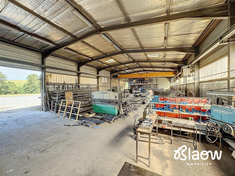Entrepôt - 296 m²