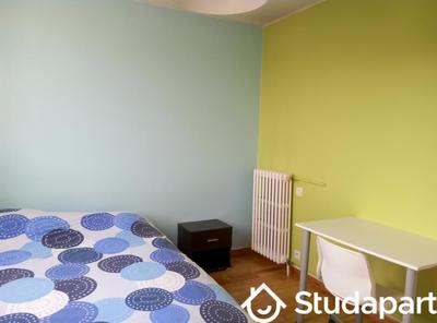 Chambre - 12 m² - 1 pièce