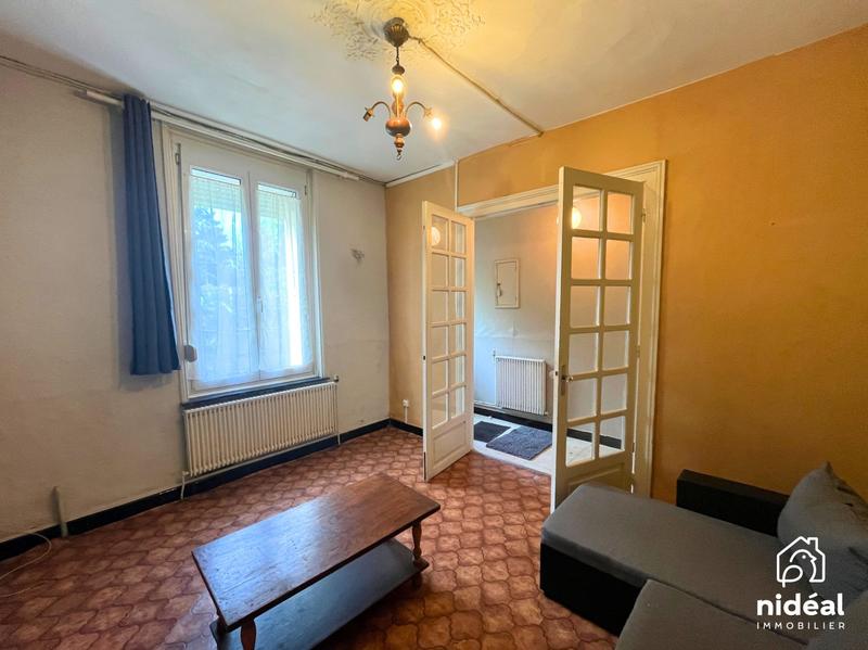 Maison - 90 m² - 5 pièces