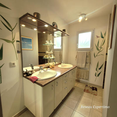 Maison - 102 m² - 4 pièces